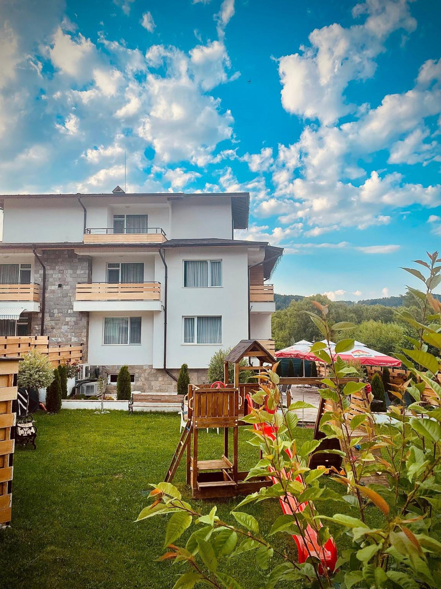 Villa Pino Velingrad Exteriör bild